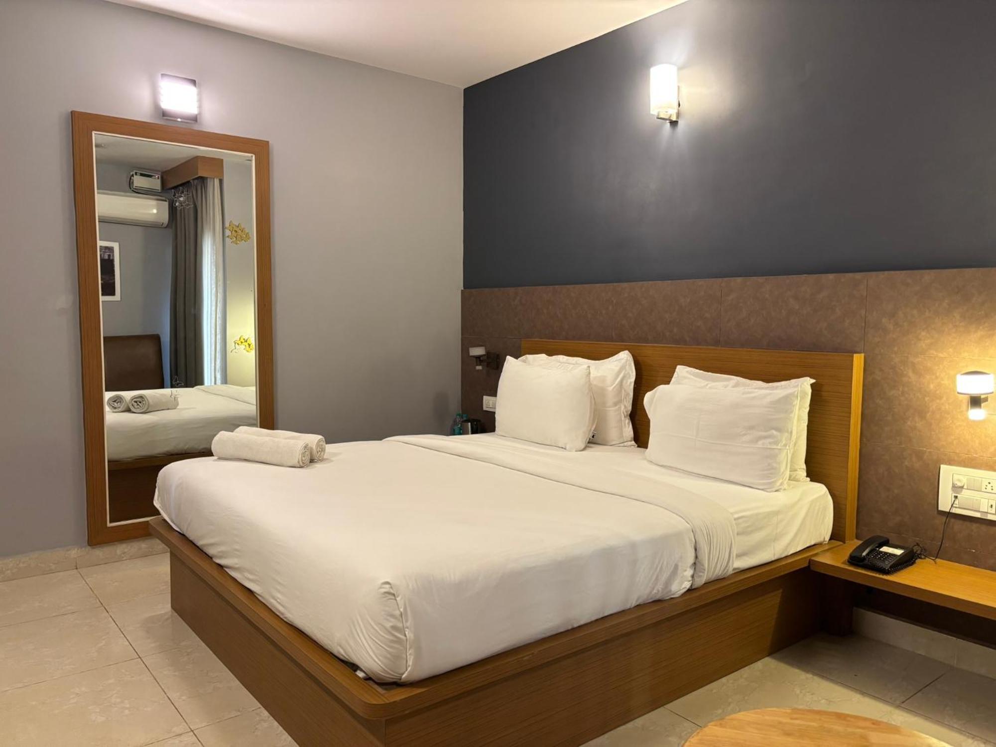 Air Avenue Hotel - Airport Devanahalli Bagian luar foto