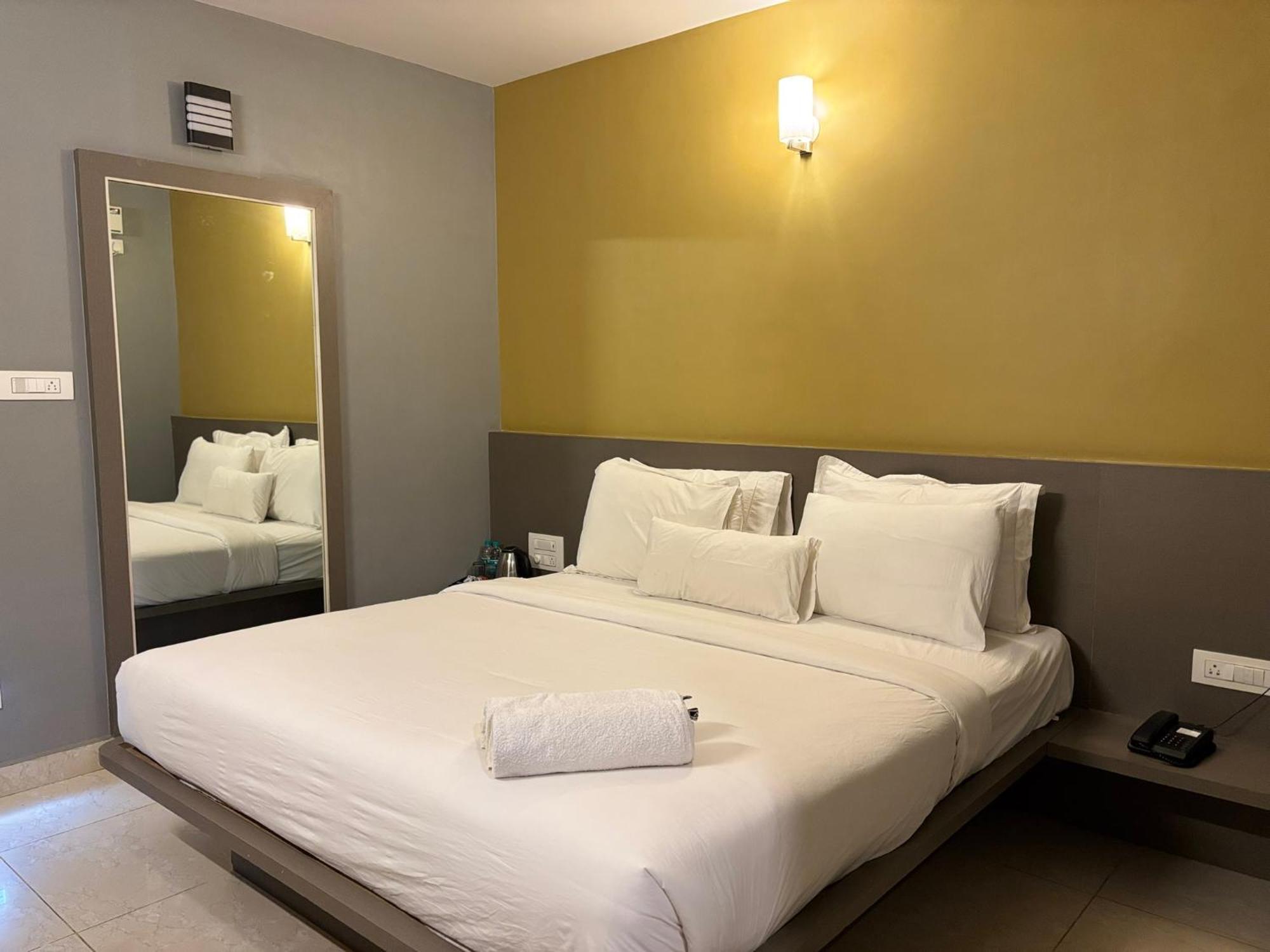 Air Avenue Hotel - Airport Devanahalli Bagian luar foto